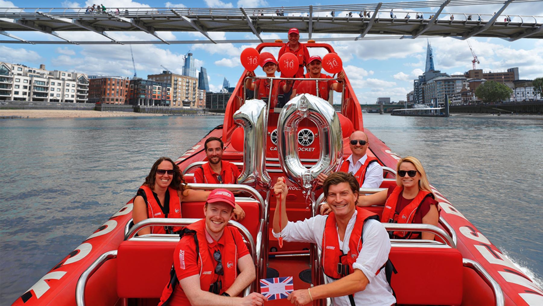 Celebrations for London Speedboat Sightseeing! | Thames Rockets